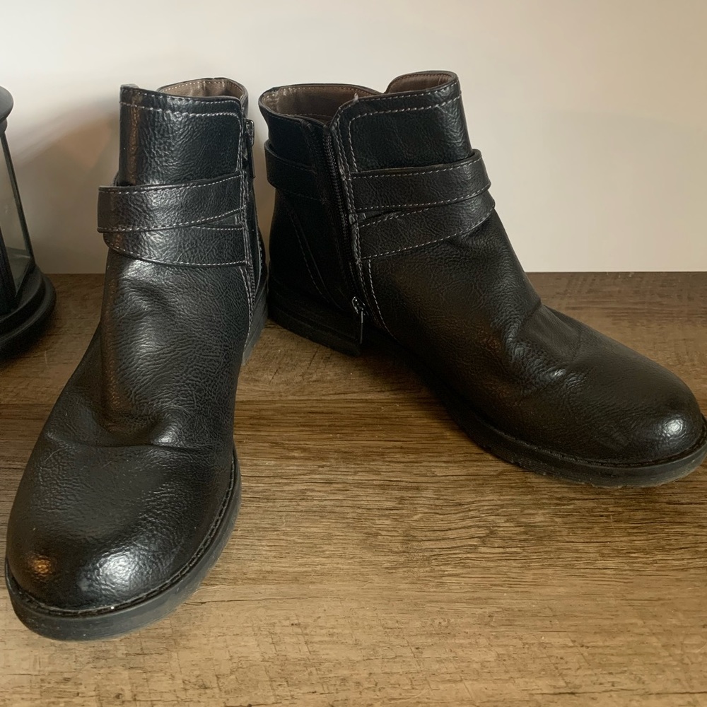 NATURAL SOUL BLYTHE ANKLE BOOTS BLACK VEGAN LEATHER SZ 7